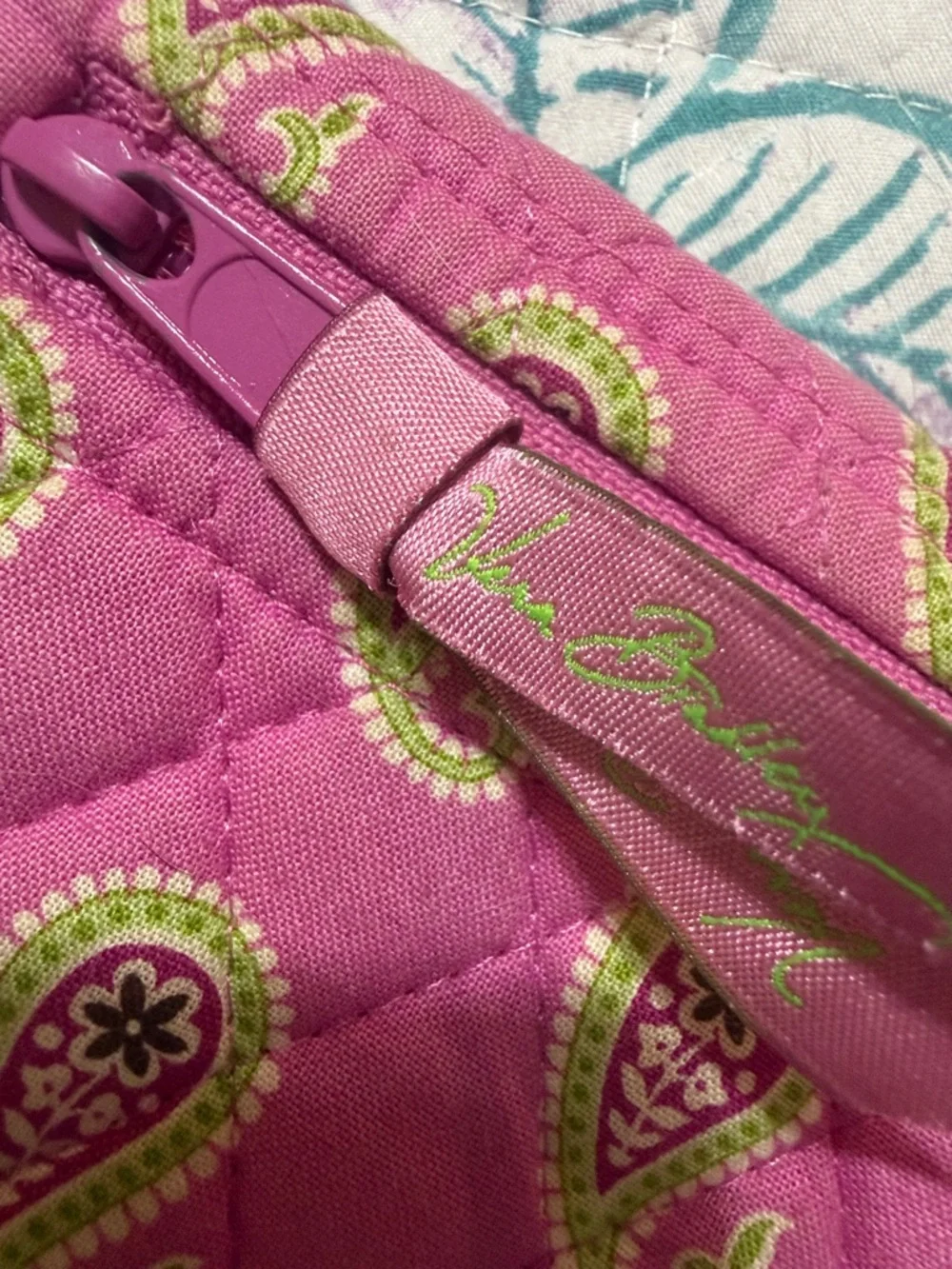 Rare Vera Bradley Bermuda Pink Quilted Tri-Fold Wallet with Paisley Lime Accents - Picture 7 of 15